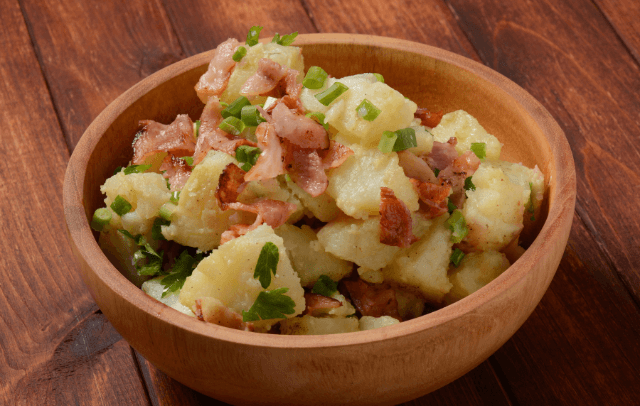 Old-Fashioned Potato Salad